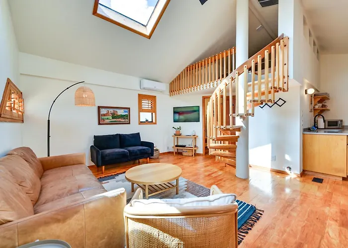 Apartment Pet-friendly W/ Patio *