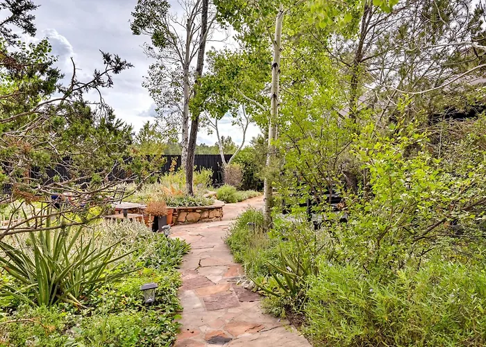 Pet-friendly W/ Patio *